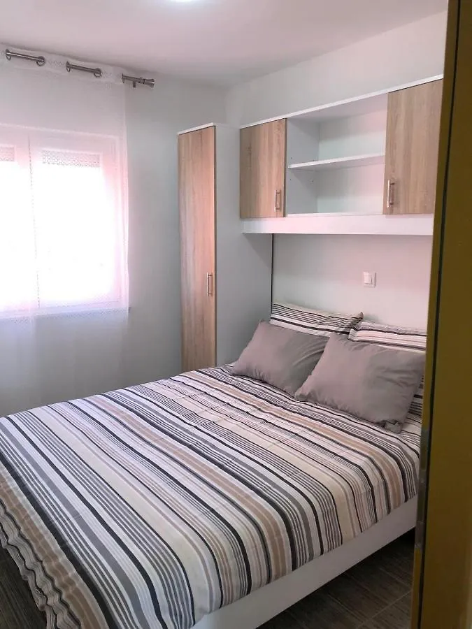 Apartment Apartman Davor Crikvenica